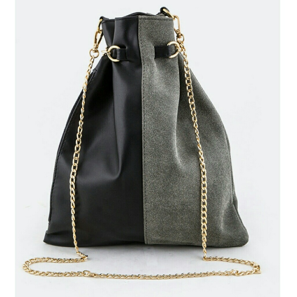 Two tone gray clutch
